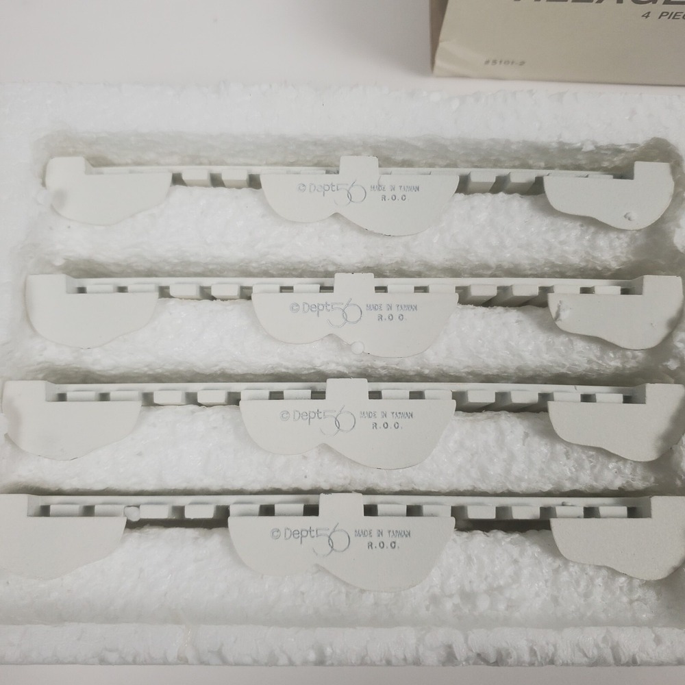 Dept 56 White Picket Fence 4 Pieces Enameled Cast Metal 5101-2 Set American Home - Picture 4 of 7